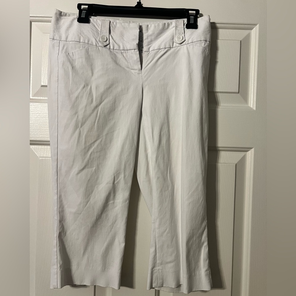 LIMITED Stretch cropped pants SZ 2 -White.          2